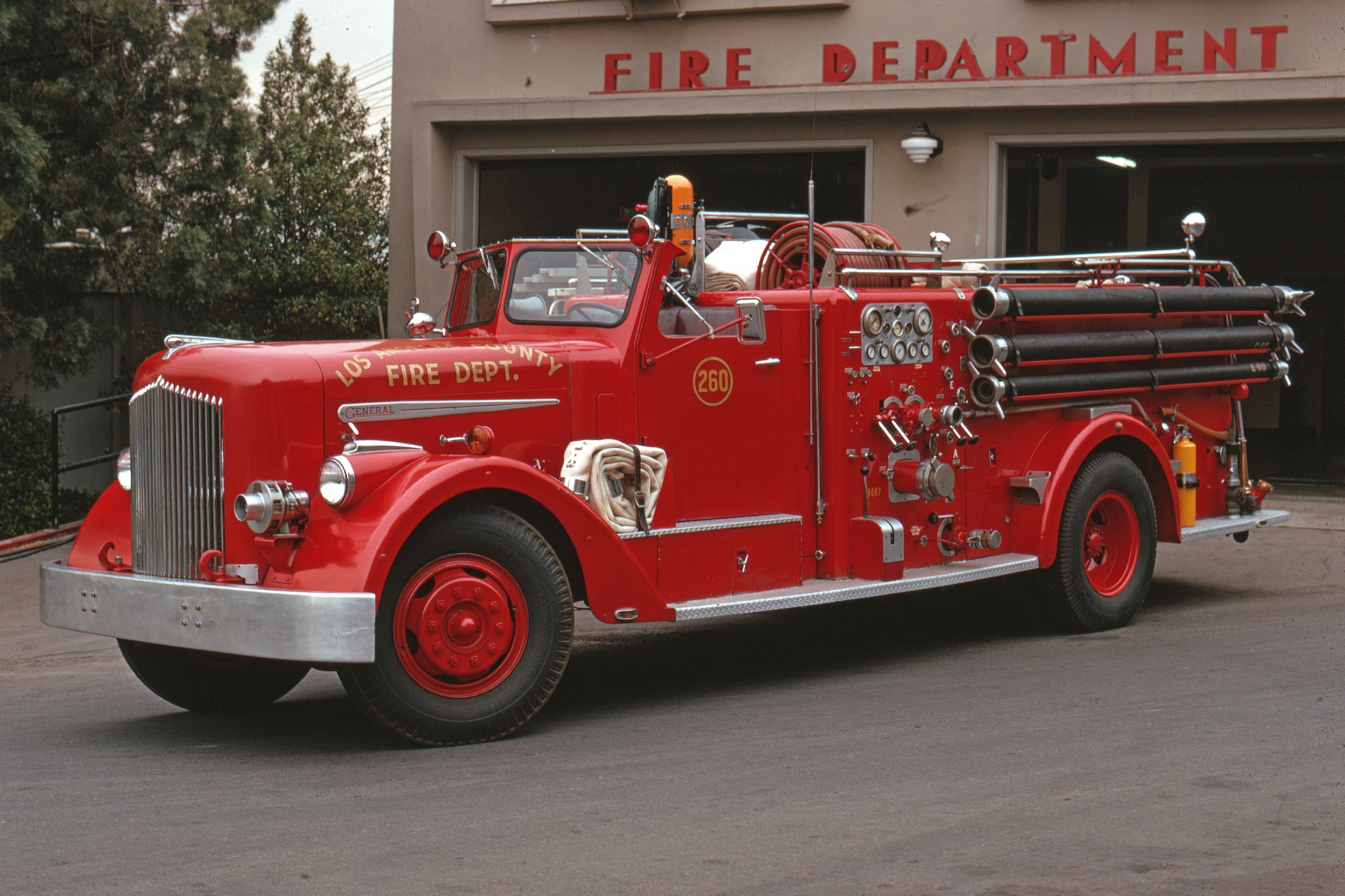 LACoFD Engine 260 49277.jpg